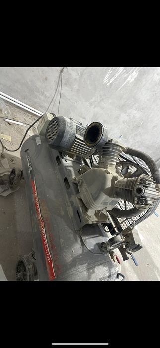 Компрессор 200 л
