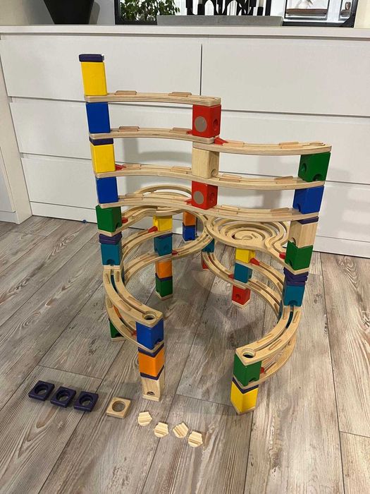 Hape Quadrilla „Cyclone” – set pista cu bile