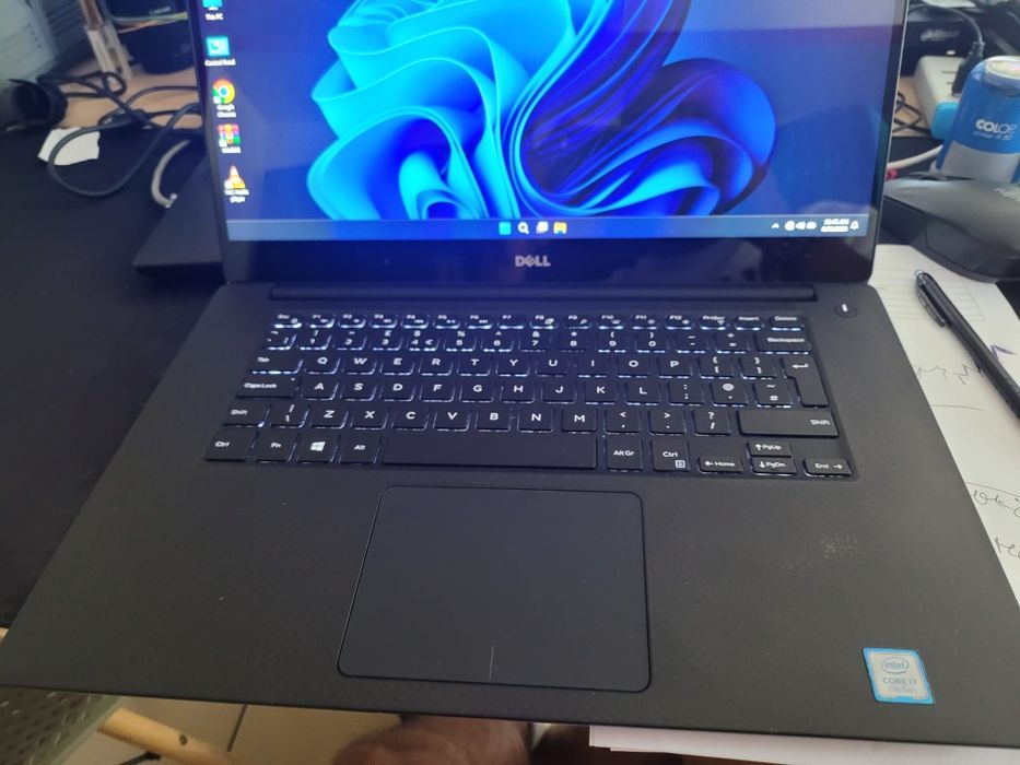 Laptop Dell XPS 15 9560