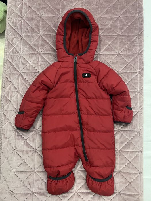 combinezon iarna Jordan 3-6luni