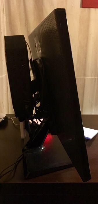 Sistem Desktop Acer cu Monitor LED Full HD LG 21.5''