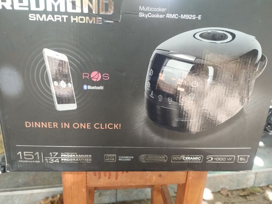 Vand cuptor Redmond  cu Bluetooth, putin folosit