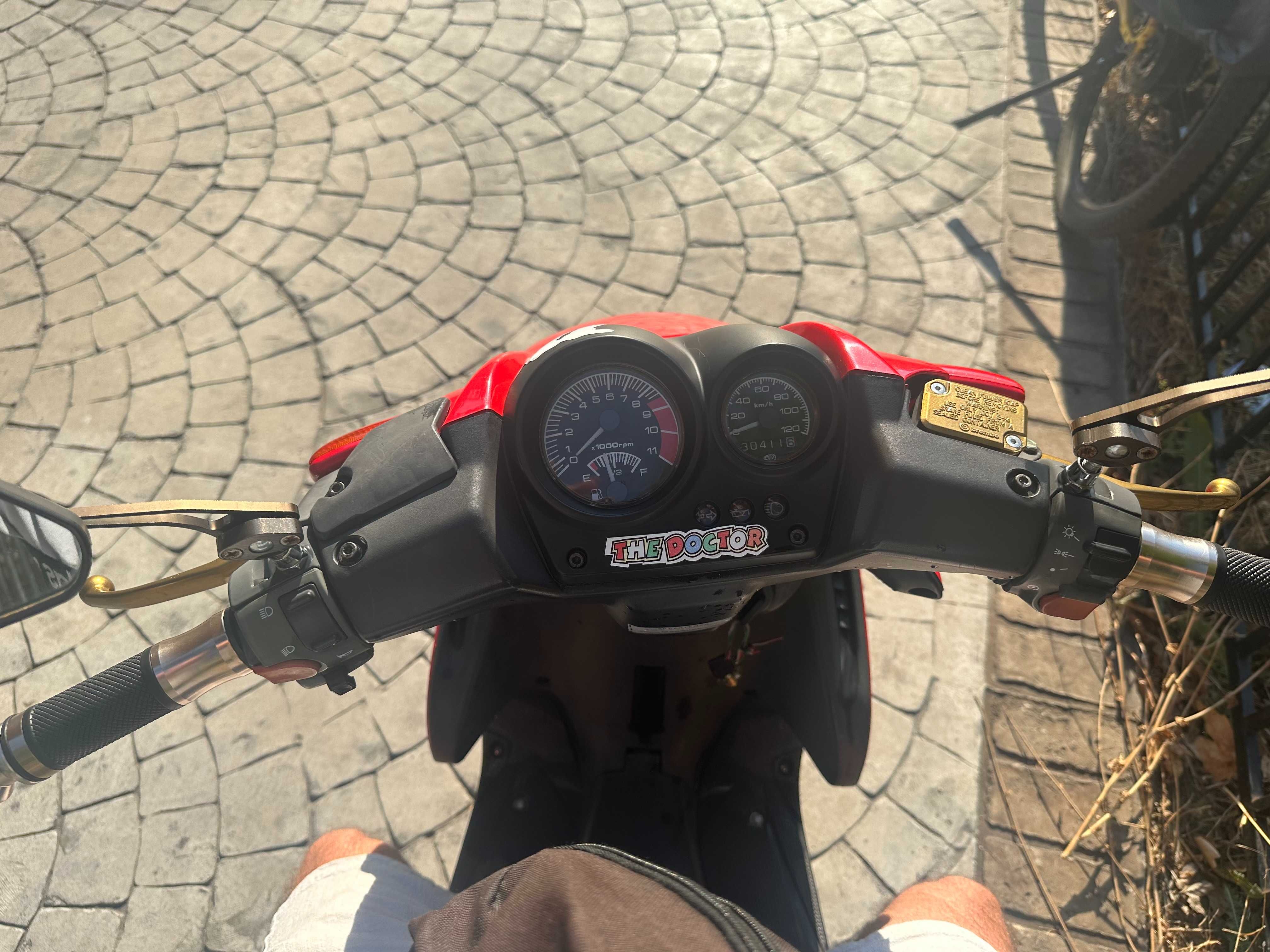 Yamaha Aerox YQ 100