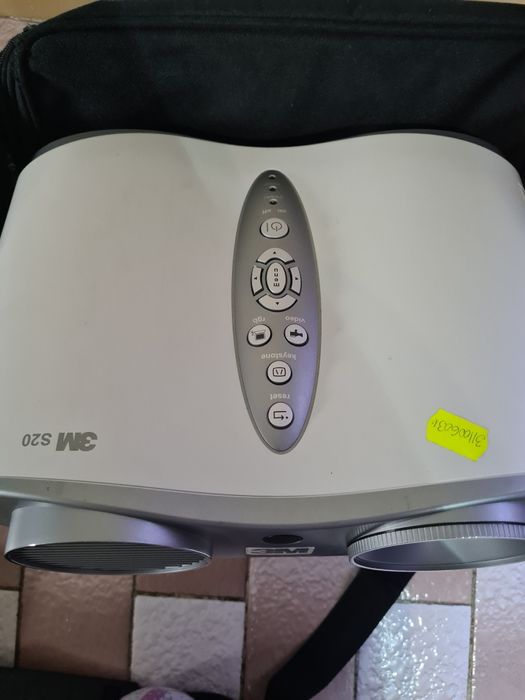 Videoproiector color