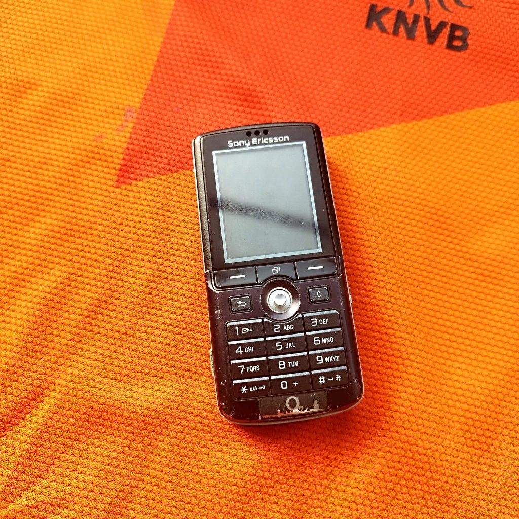 Sony Ericsson k750i ( decodat, accesorii originale)