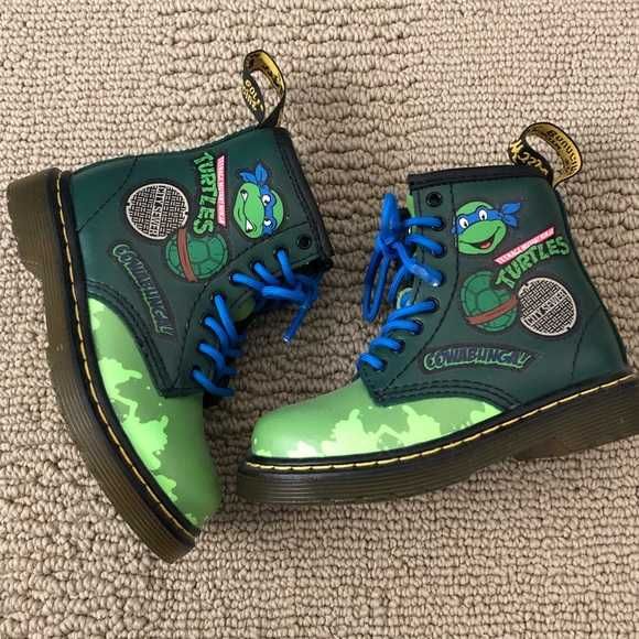 Обувки естествена кожа DR. Martens