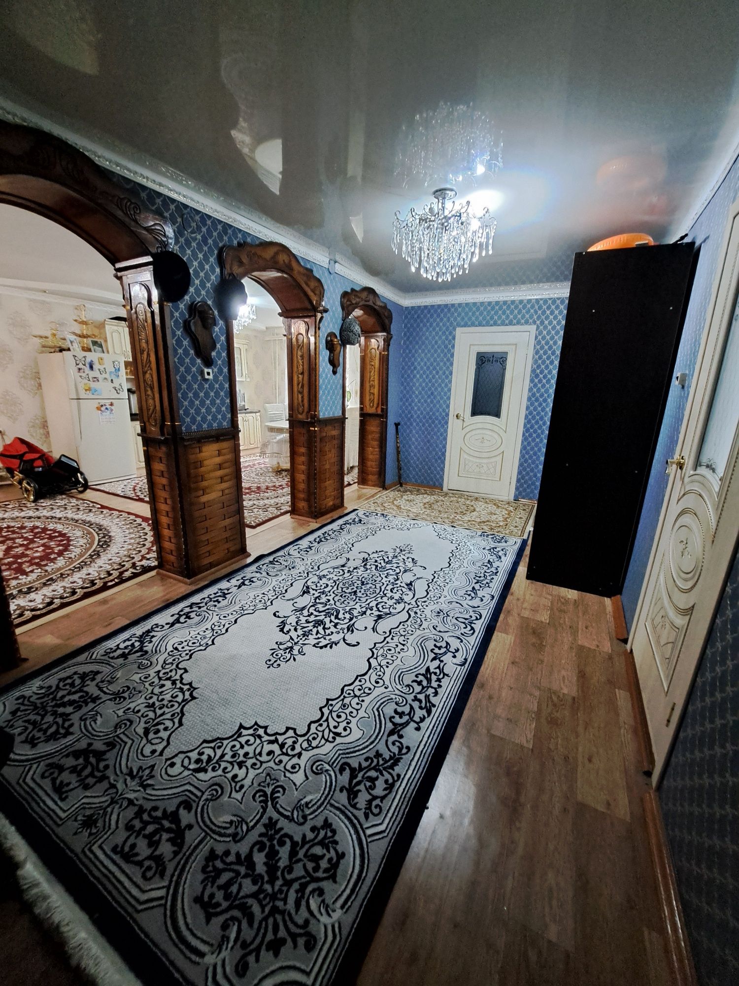 Продаём благоустроенный двухэтажный коттедж  по ул. Крупской