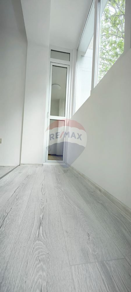 Продава се Тристаен апартамент в Варна, Владислав Варненчик - 55 кв.м за 2290 €/кв.м - Снимка #5