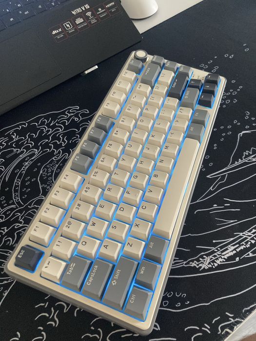 Продам механическую клавиатуру Royal Kludge R75 Pro
