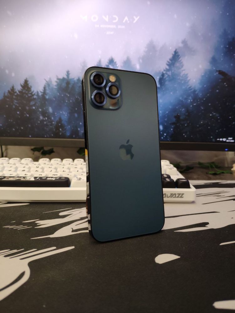 Iphone 12 pro в отличном состоянии АКБ 79%