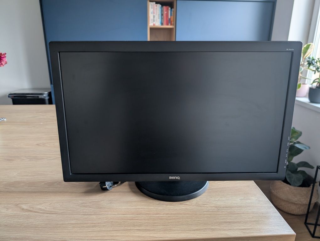 24 инчов Full HD монитор BenQ GL2450-T