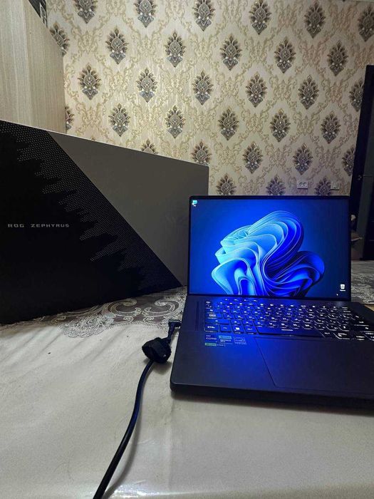 Игровой ноутбук Asus Rog Zephyrus G16 i7-12 / 48GB / RTX 4050 / 1,5 TB