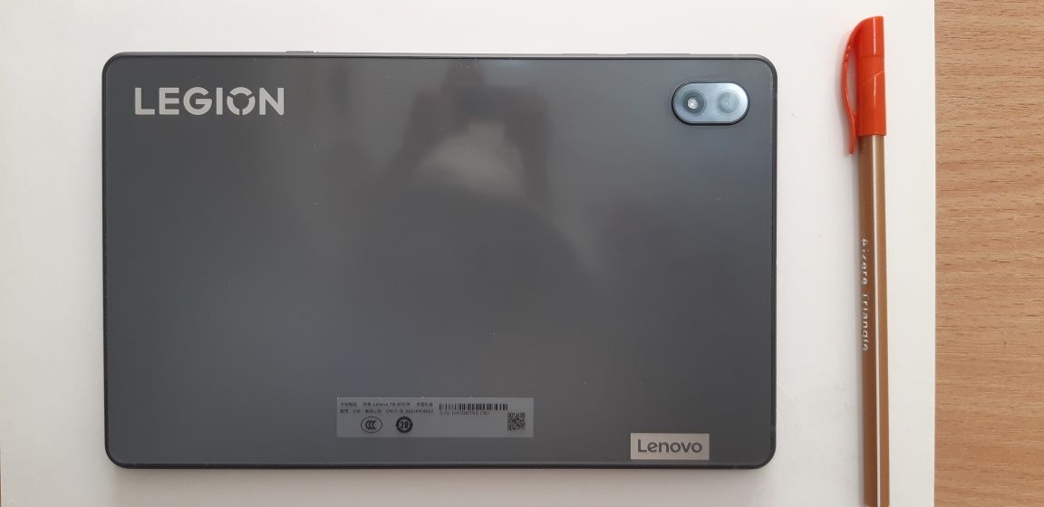 Игровой планшет Lenovo Legion Y700