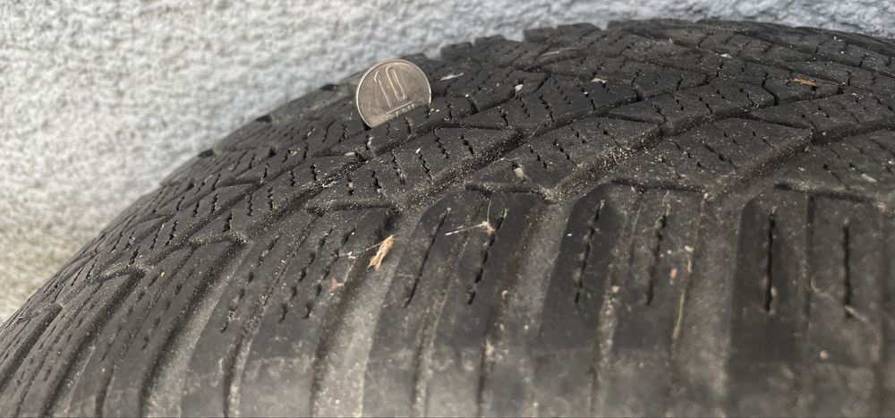 Vand 4 cauciucuri de iarna continental 195/65/15 + jante tabla