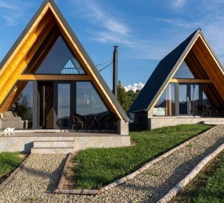 Vând cabane tip A acceptam variante auto