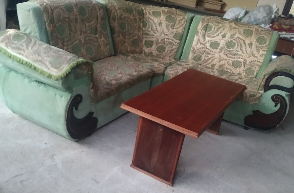 Oshxona uchun yumshoq mebel sotiladi