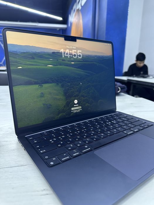 Macbook air m2 8/256