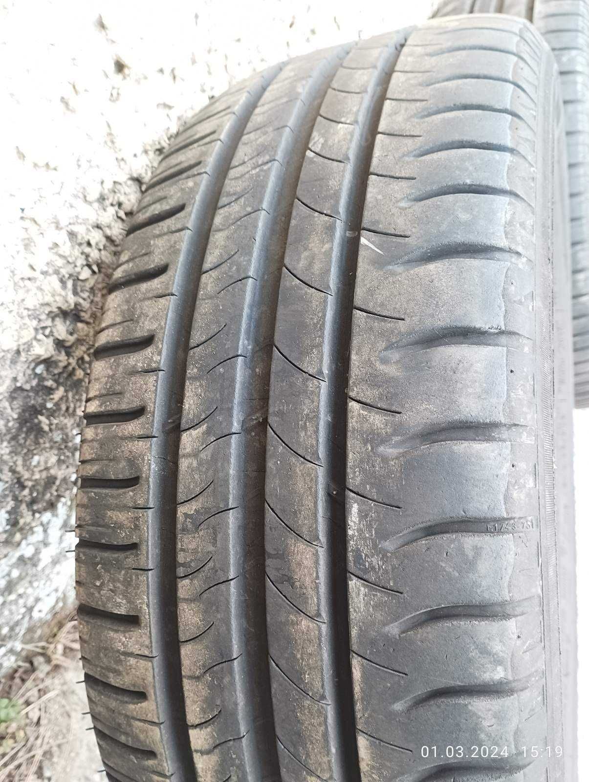 Летни гуми 205/55/16 2 бр.MICHELIN и 2 бр.CONTINENTAL