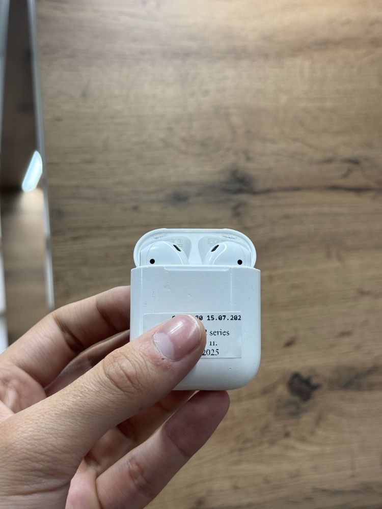 Apple, AirPods 2 series