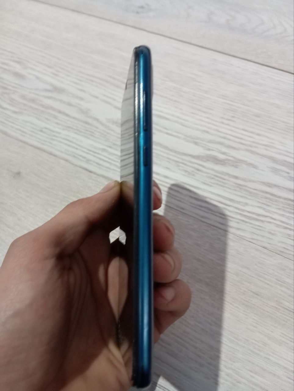 Huawei Y5 2019 xotira 32 gb xolati ideal