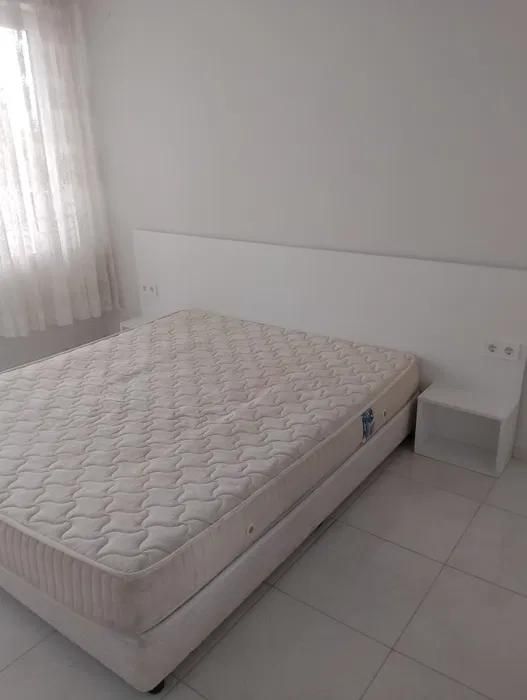 Дава се под наем Двустаен апартамент в София, Триъгълника - 54 кв.м за 450 € - Снимка #1