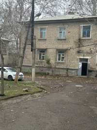 Продаётся 2 ком квартира в городе Алмалык