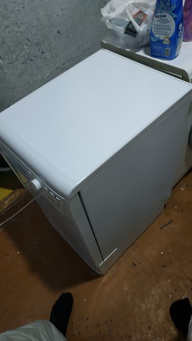 Продаётся посудомоечная машина Hotpoint-Ariston