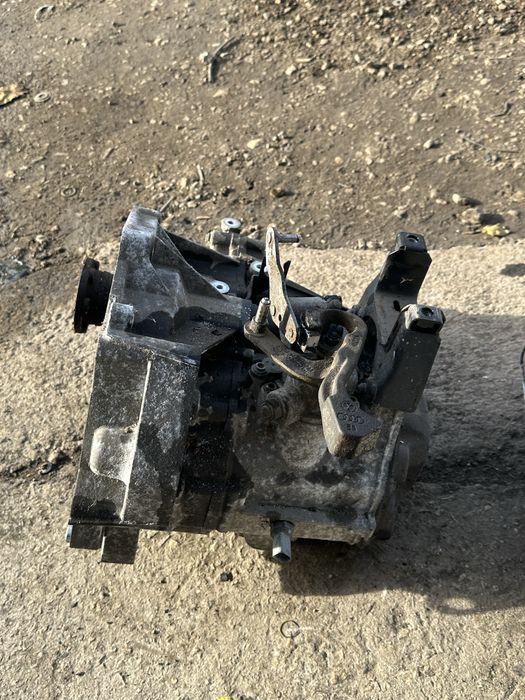 02T 301 103 K. , Ръчна кутия 1.4бензин VW,Seat,Skoda