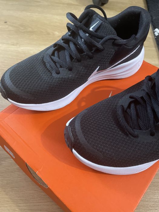 Обувки nike женски