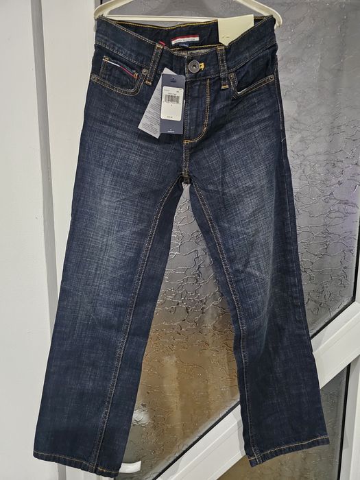 Blugi Tommy Hilfiger copii