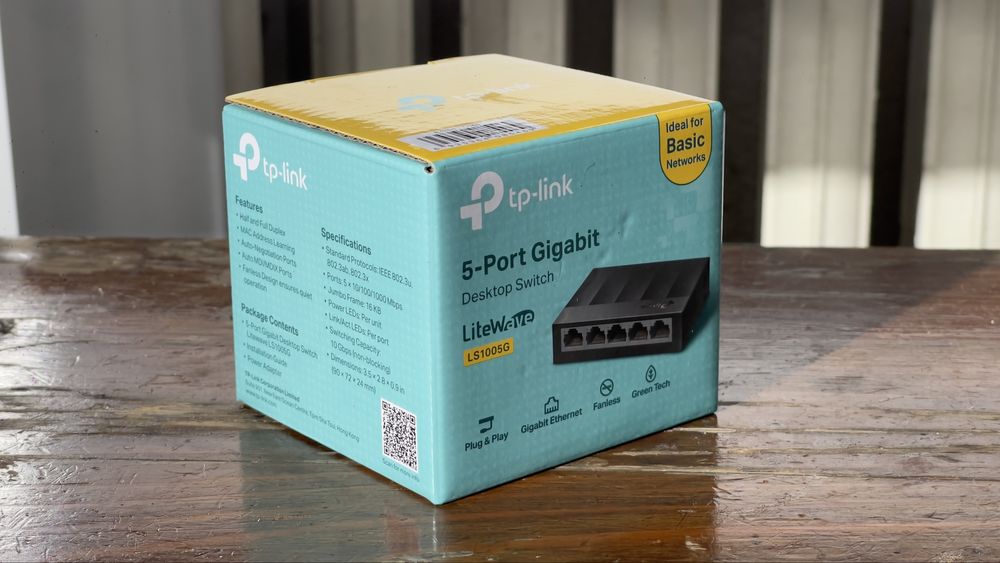 TP-Link Switch LS1005G - 5-портов гигабитов суич (Ново)