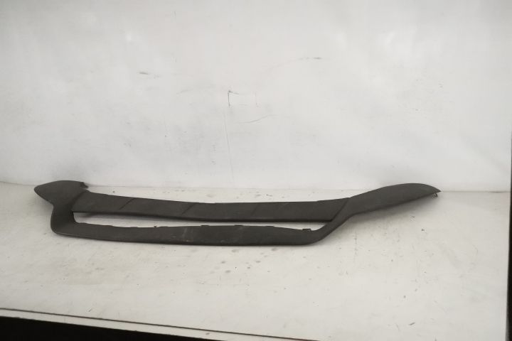 Спойлер За Предна Броня Оригинален В Добро Състояние Турбо Порше Каен