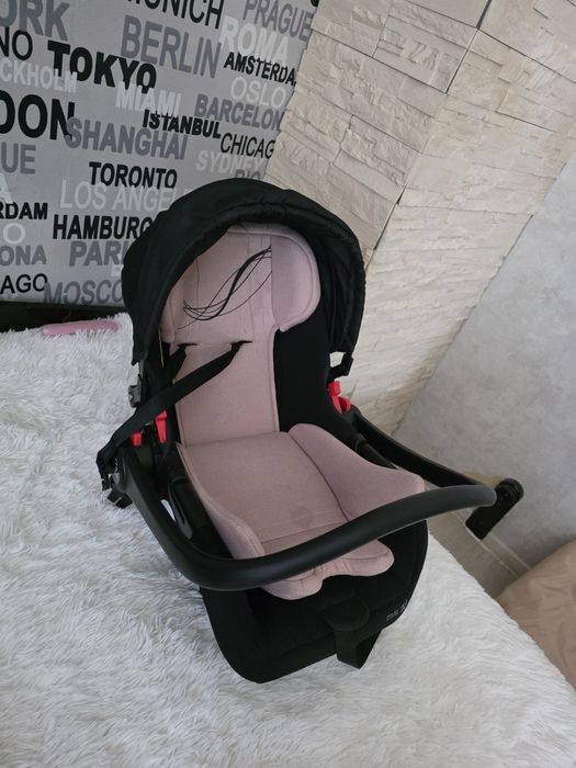 Бебешки кош ползван точно 2 пъти