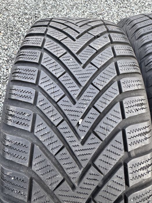 Set 2 anvelope 215 60 r16 Vredestein de iarna