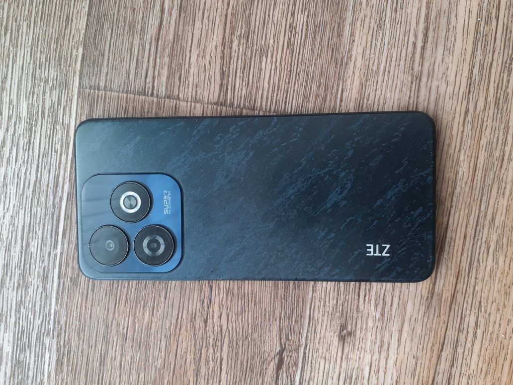 ZTE blade A75. 5G