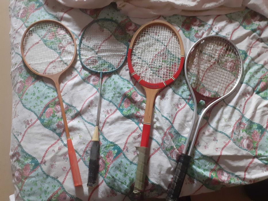 Ракетки для бадминтона и тенниса
