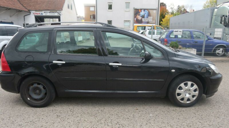 Peugeot 307 2.0 HDI 90 к.с / Пежо 307 2.0 на части