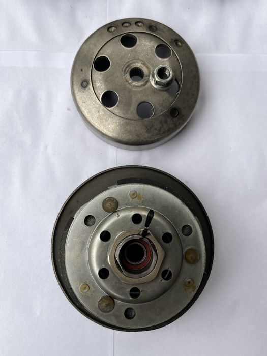 Ambreaj scuter piaggio zip