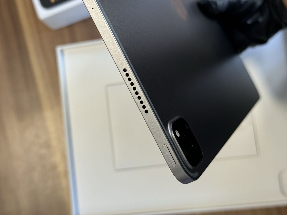 Ipad Pro 12.9 (M2) 6th Gen / 128 GB / Space Gray