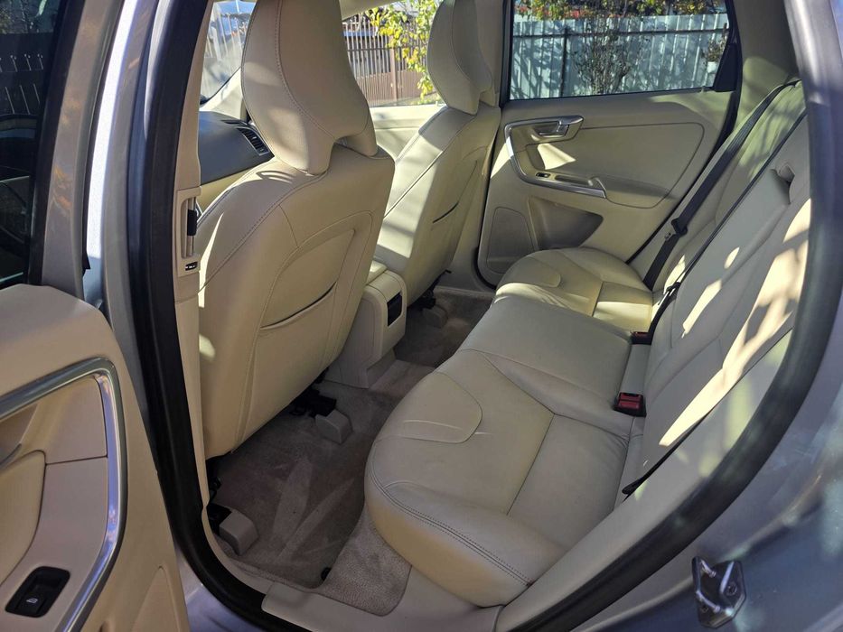 Volvo xc60 D5 AWD FULL