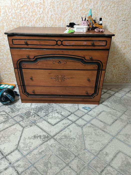 Продаем комод, хороший