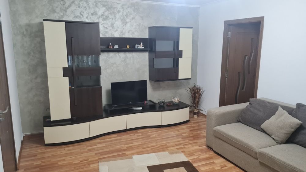 Vând apartament 2 camere bl d11 sc 3 et1 ap46 ultra central