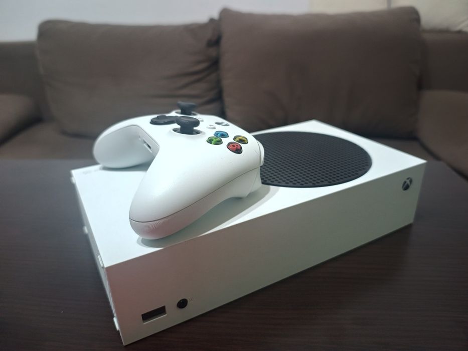 XBOX Series S + Controller