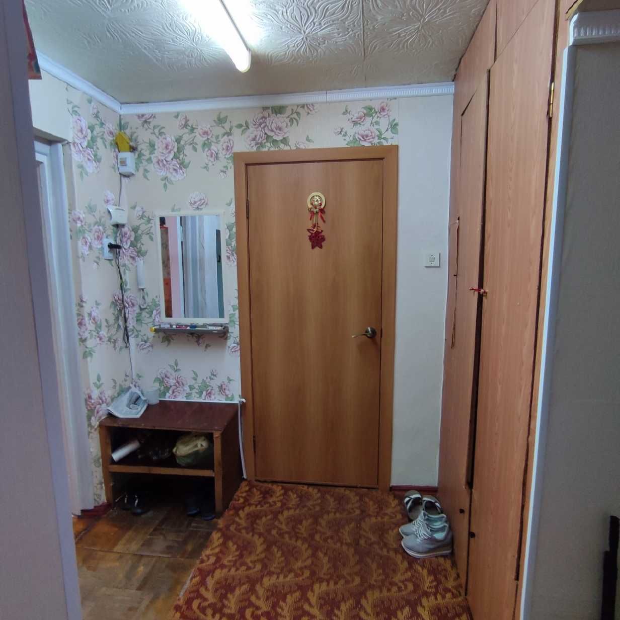 1203Продается 3х квартира У/П за ТД "Алтын-Арай" (Квадратный коридор)