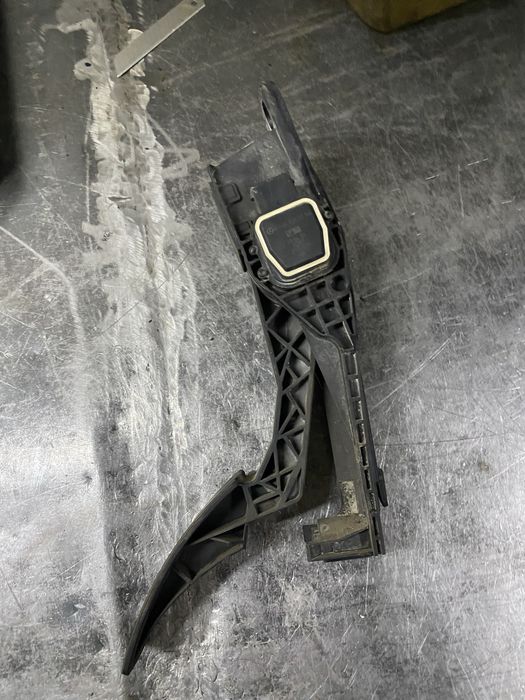 Педаль газа ML 164