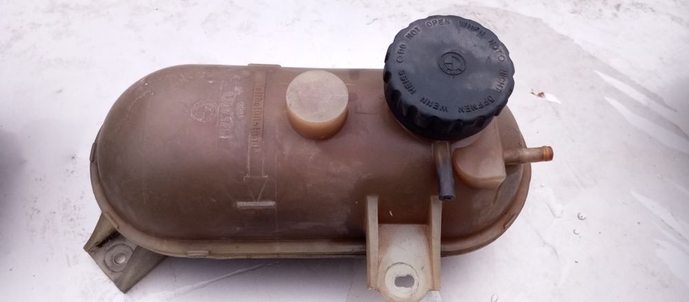 Части за БМВ Е30