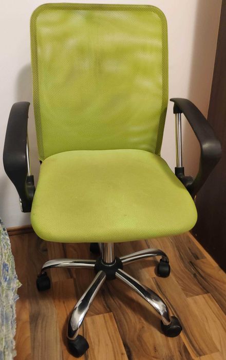 Scaun directorial de birou ergonomic, rotativ, mesh