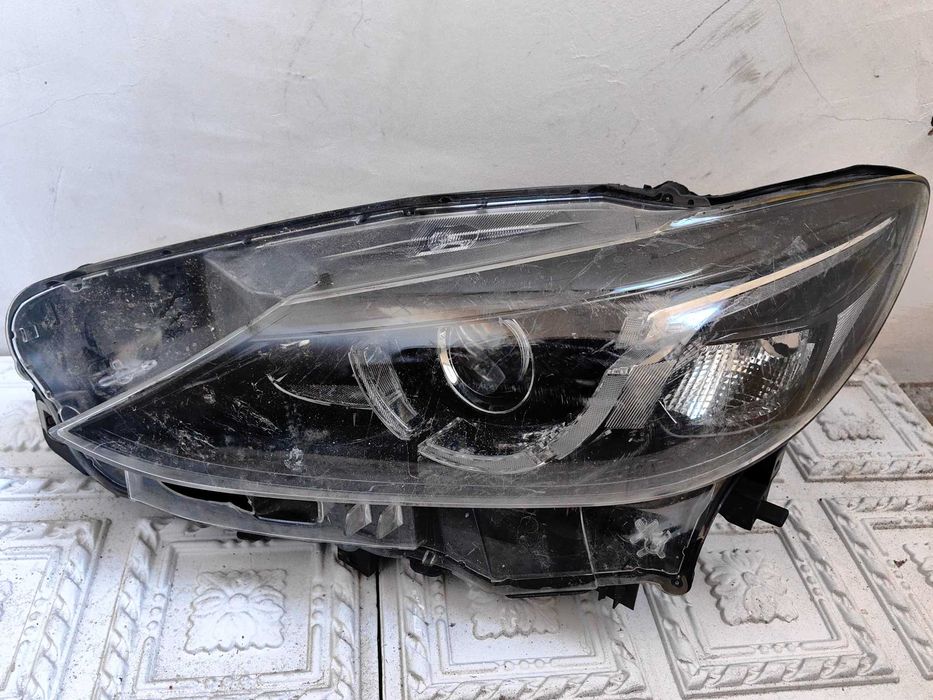 Оригинален фар Мазда 3  Mazda 3 Full Led
