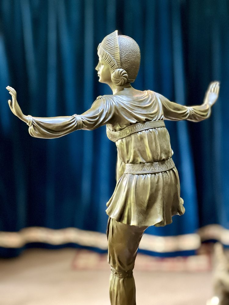 Statuetă Bronz ArtDeco *** vintage / antic / vechi / retro ***