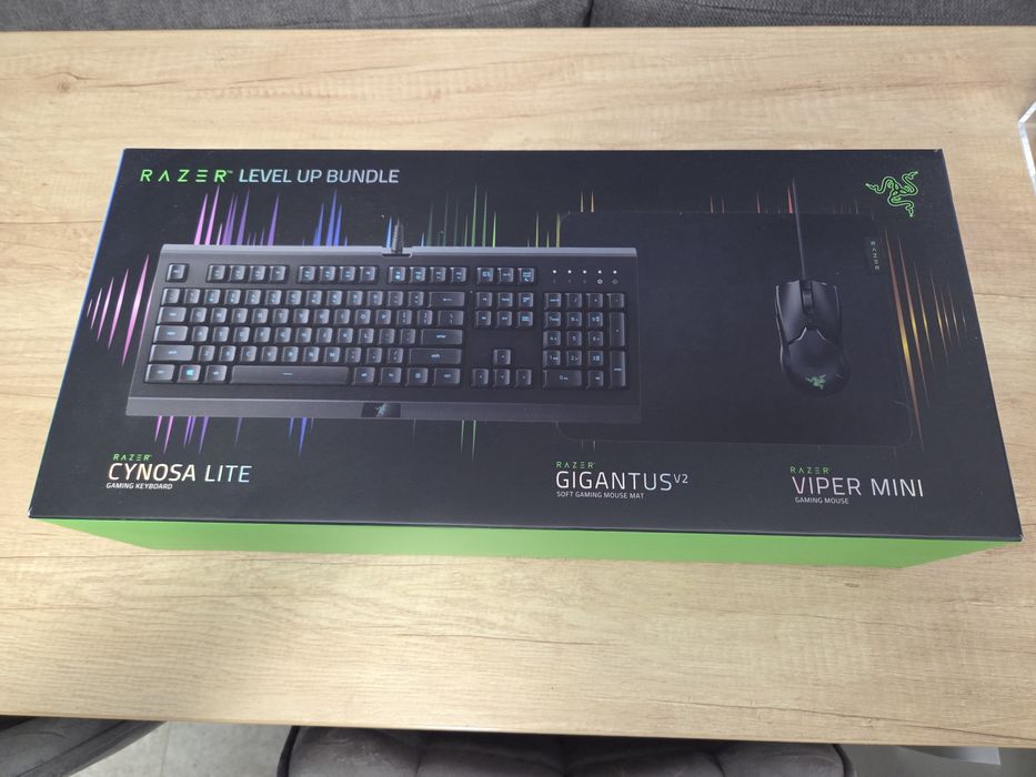Vand Kit Razer Level Up Bundle (tastatura, mouse & mousepad)